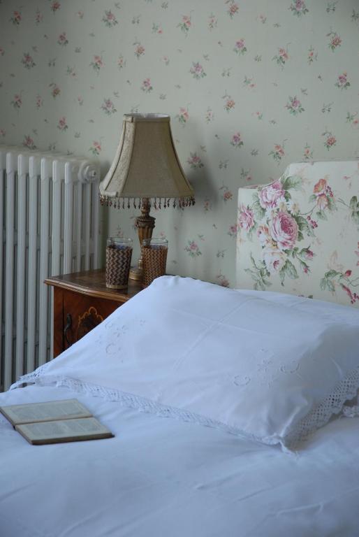 Chambres D'Hotes Chateau De La Puisaye Verneuil d'Avre et d'Iton Habitación foto